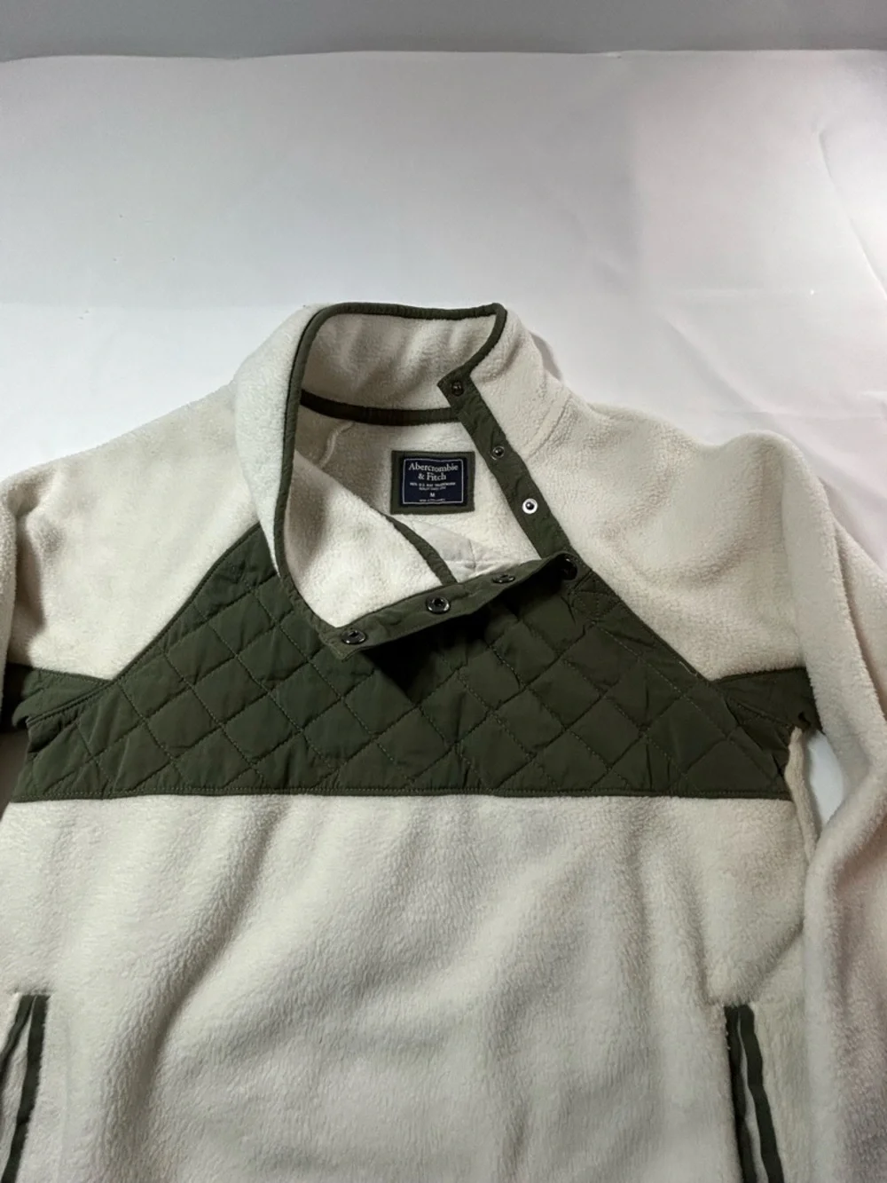Abercrombie & Fitch Cream Sherpa Fleece with Olive Trim - Picture 3 of 15